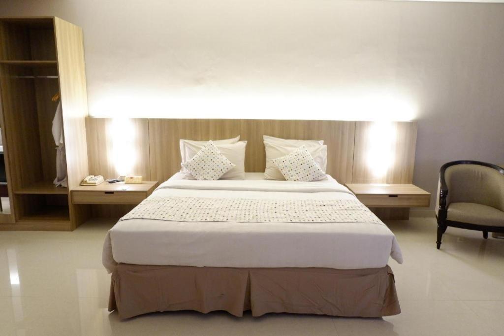 Kedaton Hotel Bandung Exterior photo