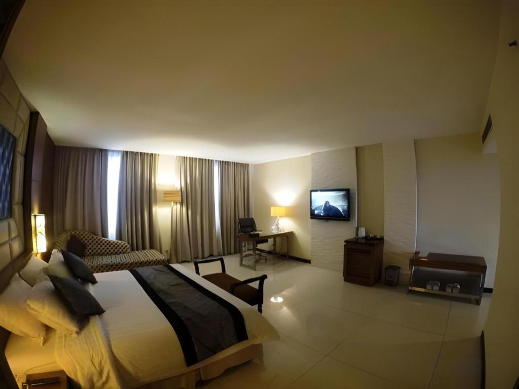 Kedaton Hotel Bandung Exterior photo