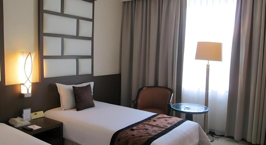 Kedaton Hotel Bandung Exterior photo