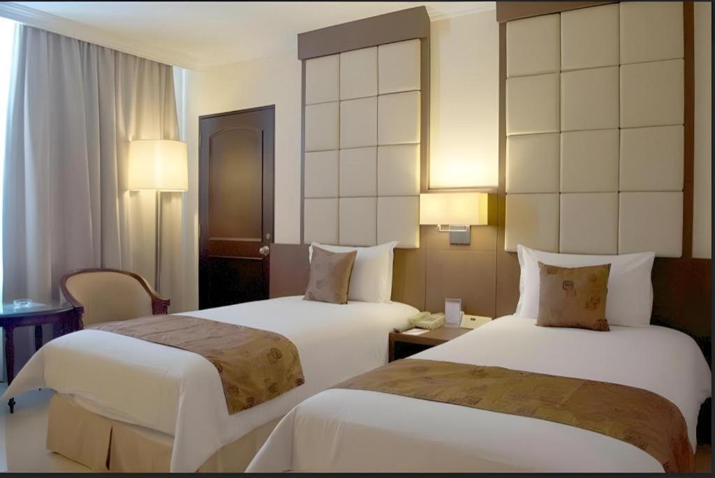 Kedaton Hotel Bandung Exterior photo