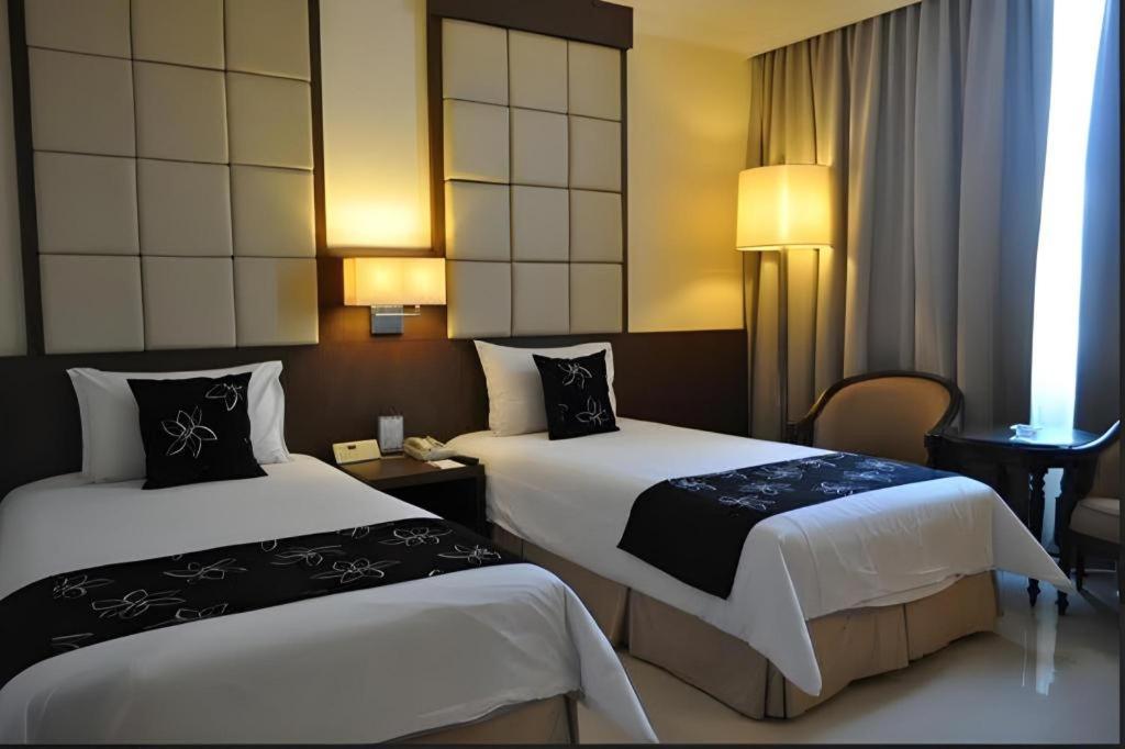 Kedaton Hotel Bandung Exterior photo